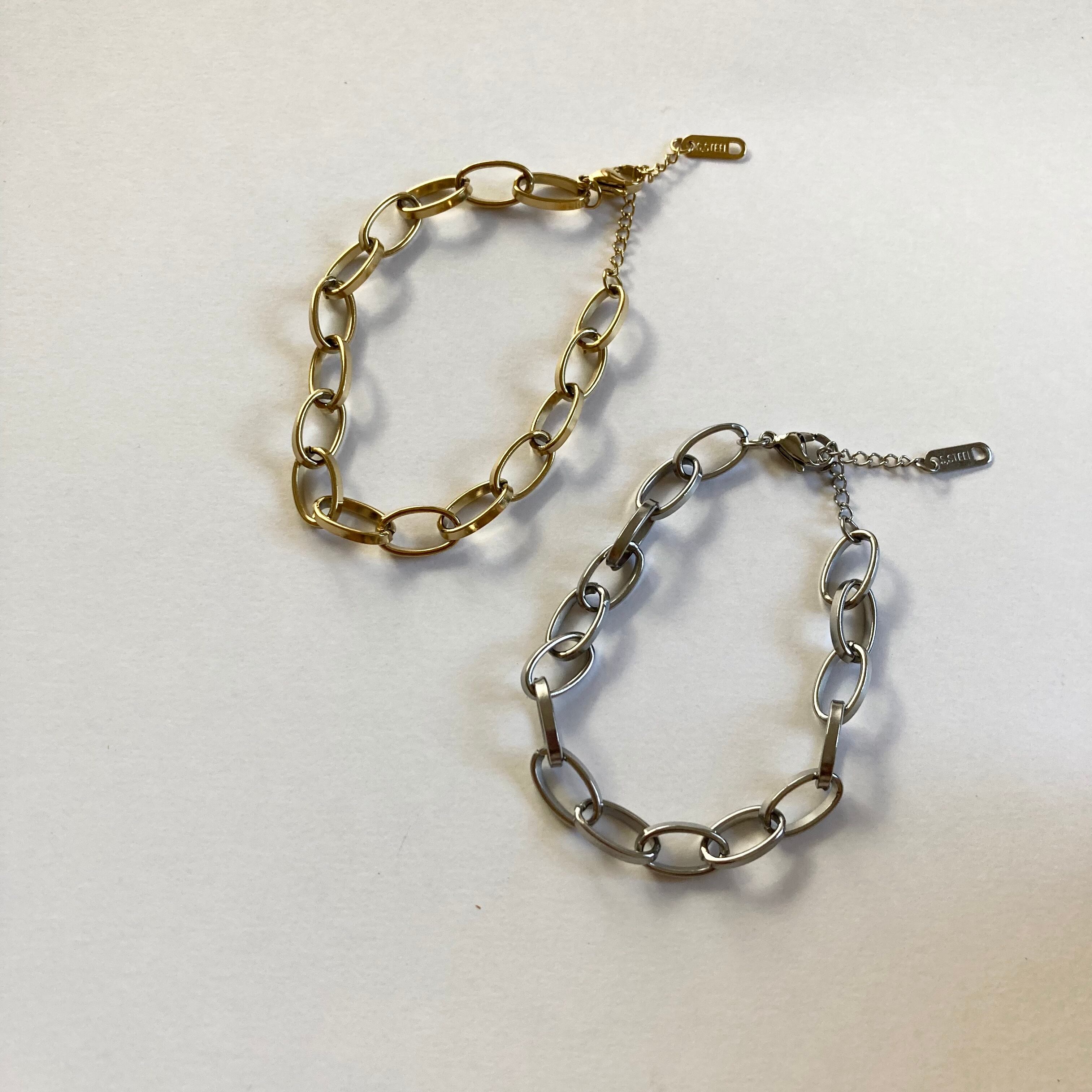 チェーンブレスレット