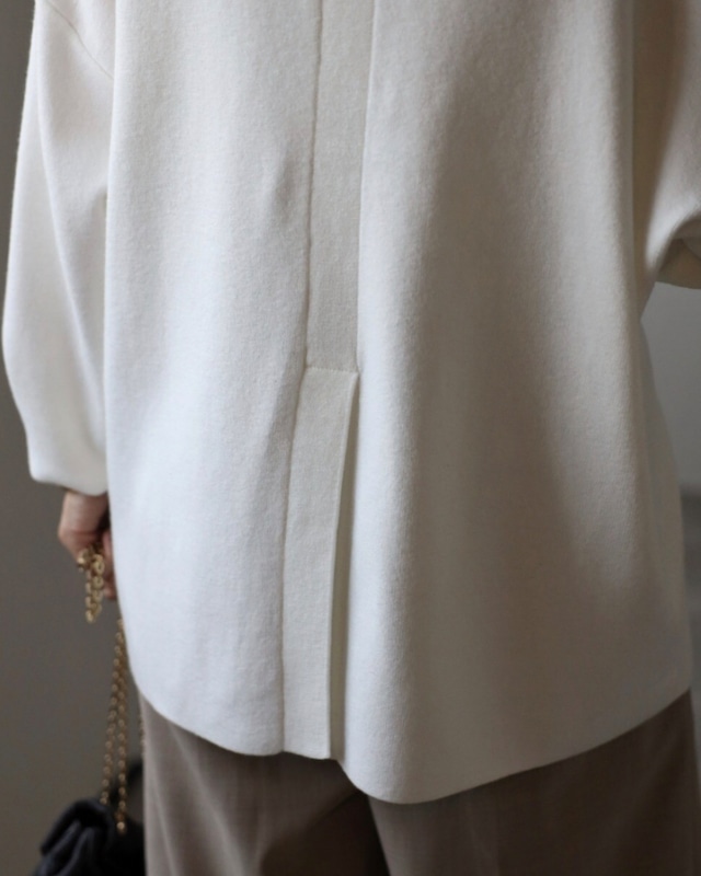 静電気防止前後2WAYタートルネックニット