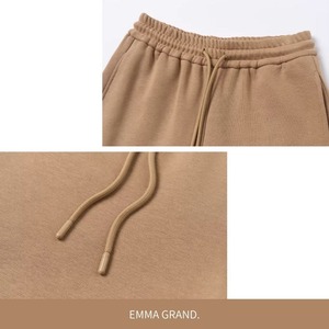 ぬくもりを連れて歩く、ふたりの子犬のファーパンツ E00622