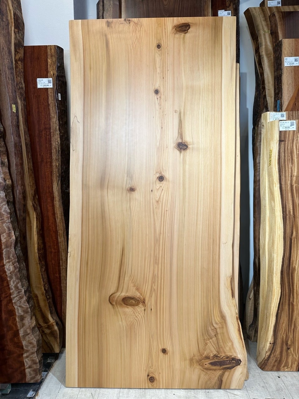 天然杉一枚板 杉杢無垢一枚板 | デスク用天板 - 一枚板専門店「木の店木楽」ー材木店