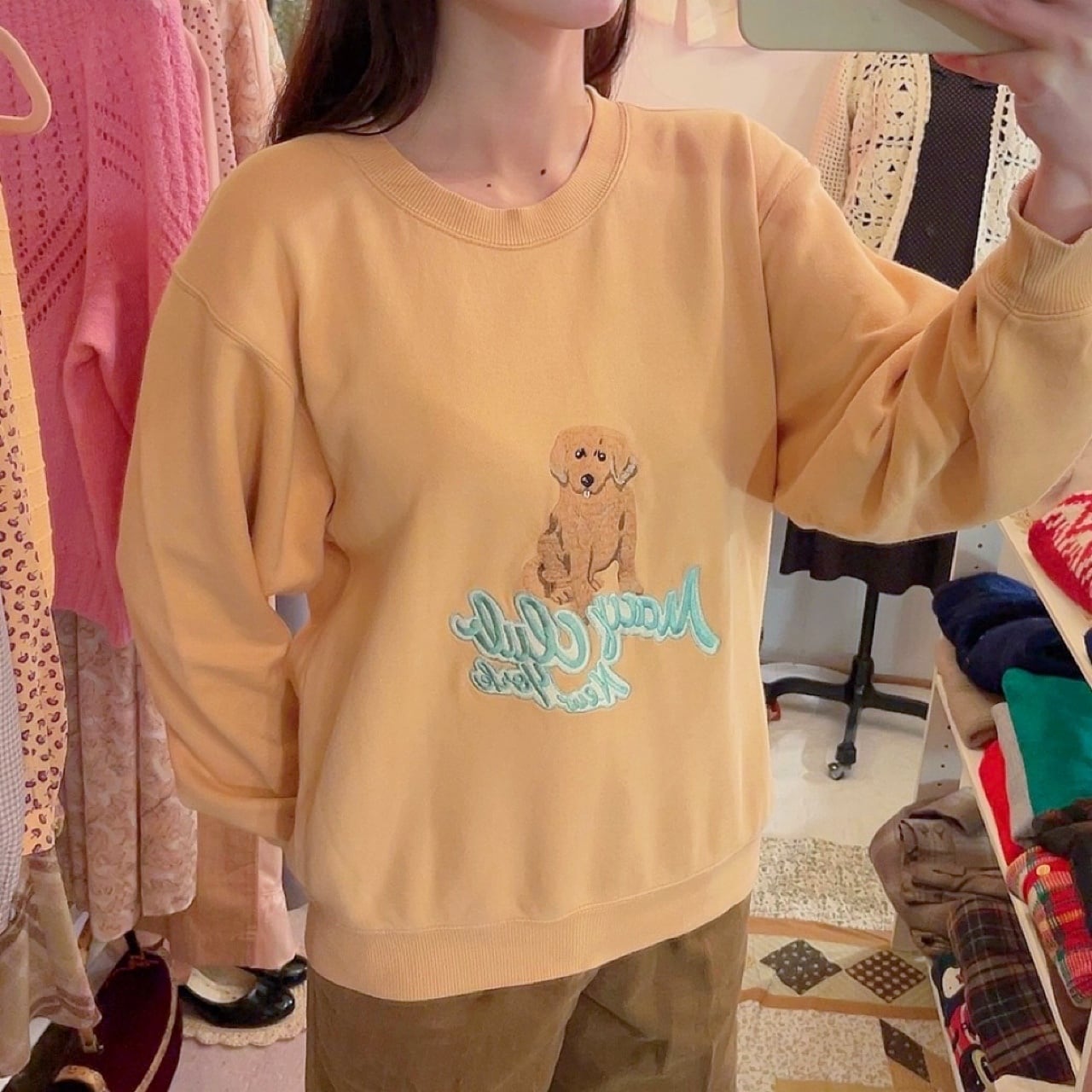 dog embroidery orange sweat