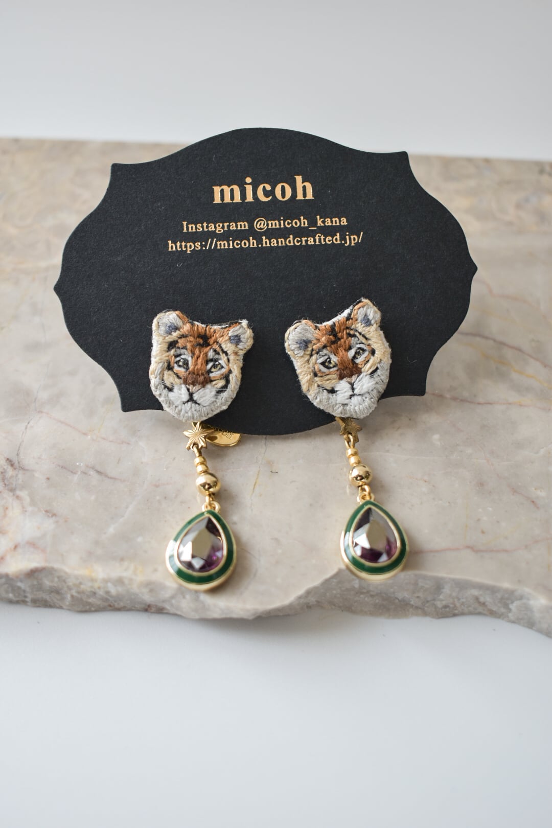 ピアスのみ)デザインキャッチ タイガーピアス | micoh