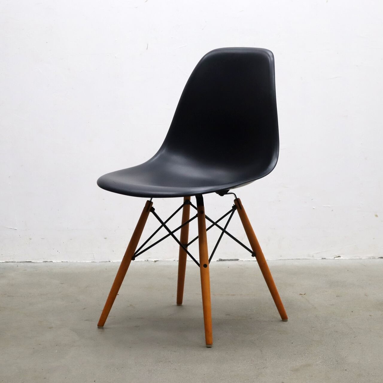 vitra ヴィトラ イームズ プラスチック シェルチェア ドゥエルレッグ 