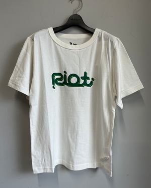 【RIOT】RETRO LOGO TEE