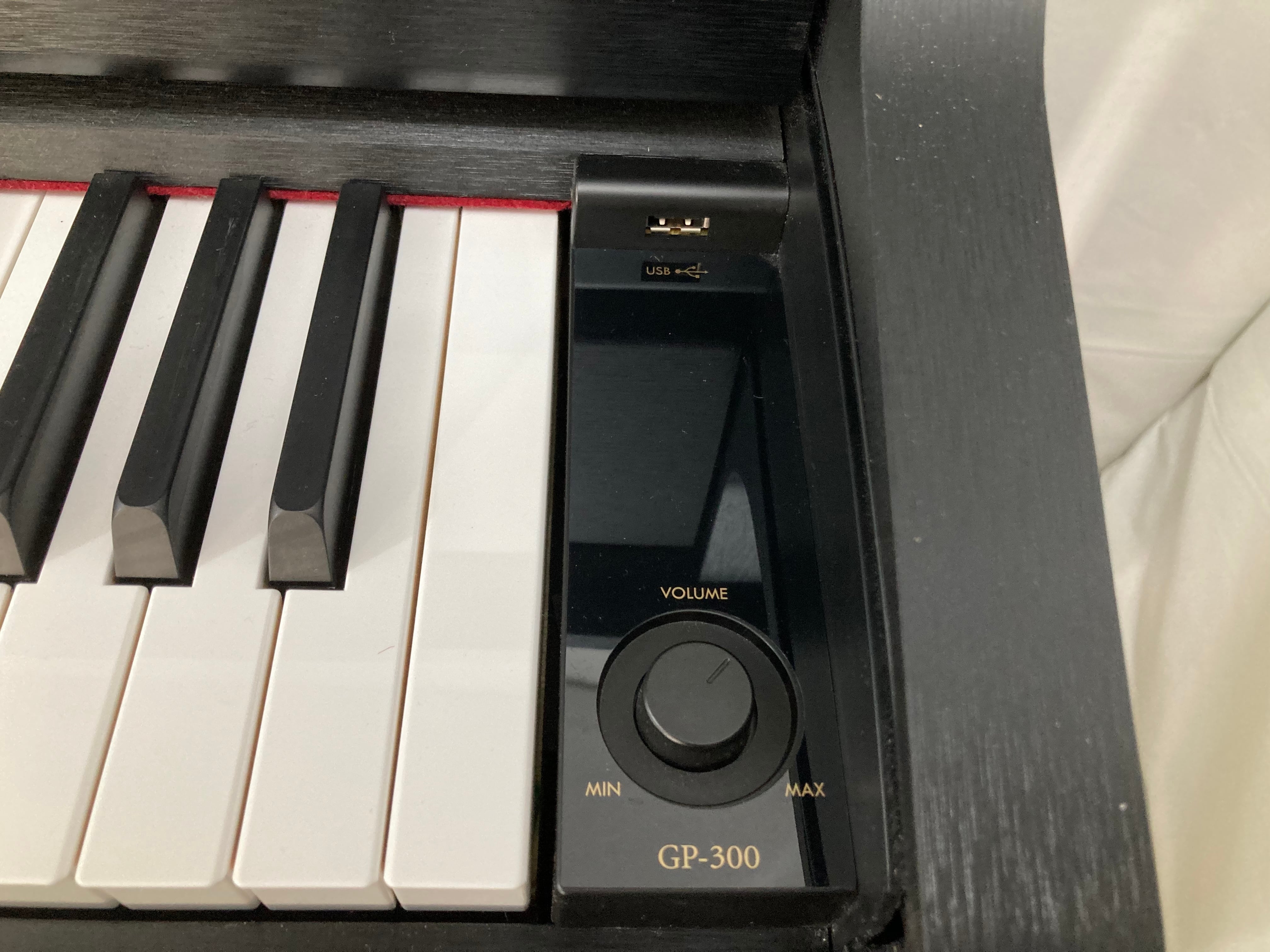 24694 [中古電子ピアノ] カシオ セルヴィアーノ GP300BK 2016年製