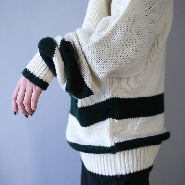 "特殊部隊" border line and human graphic design loose silhouette mock neck sweater