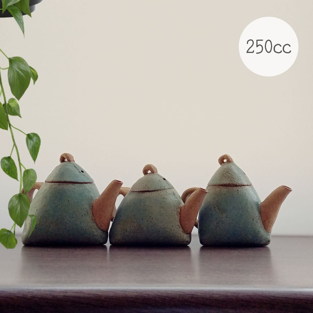 〈250cc〉三角ポット 宮崎和佳子