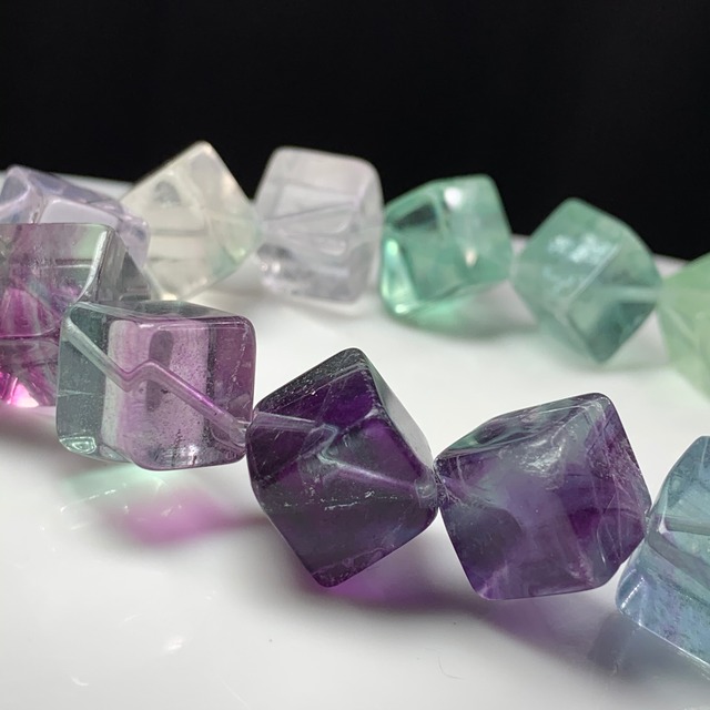 フローライトキューブ(大)グラデーションタイプ✩ブレスレット