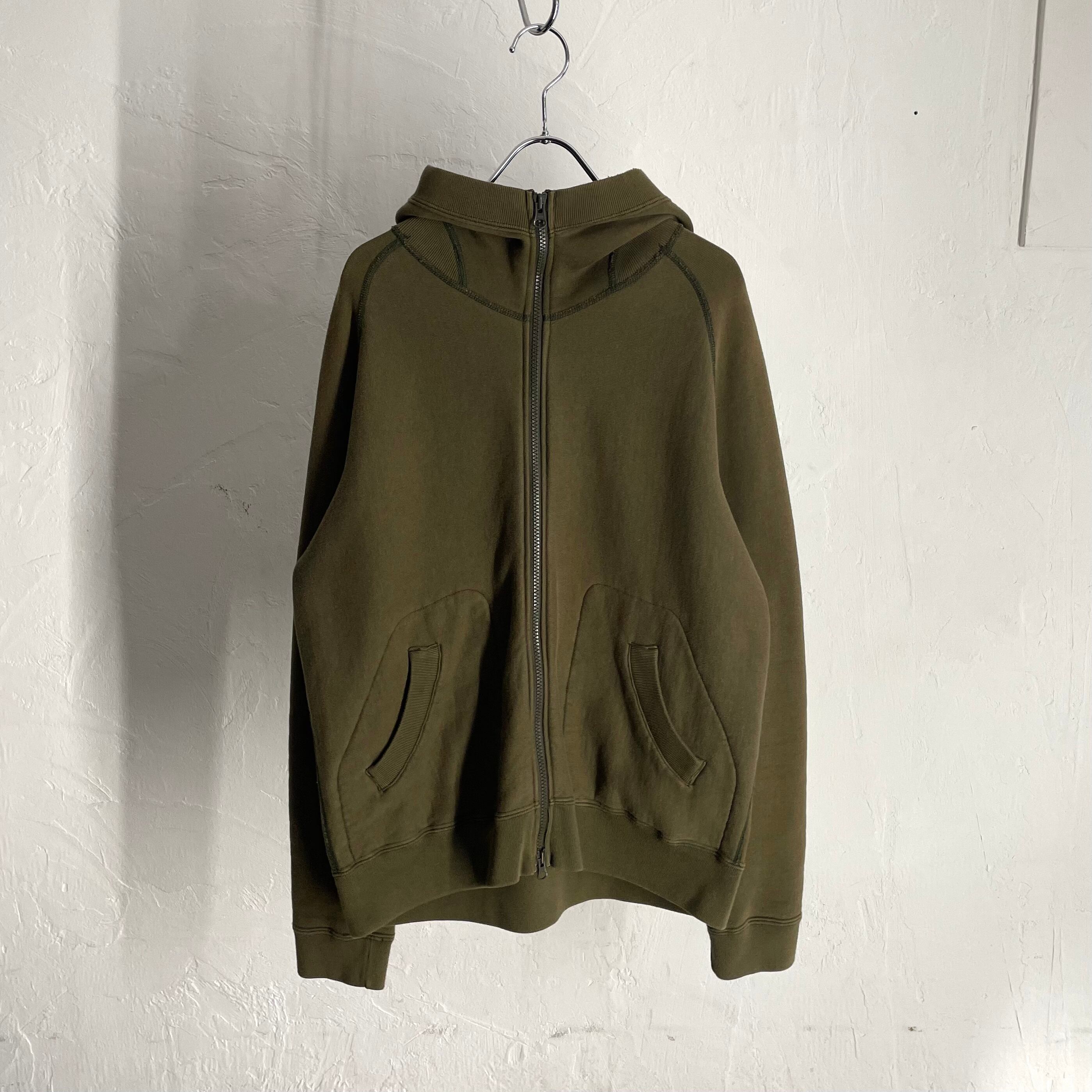 BRU NA BOINNE High-Neck Zip-up Hoodie
