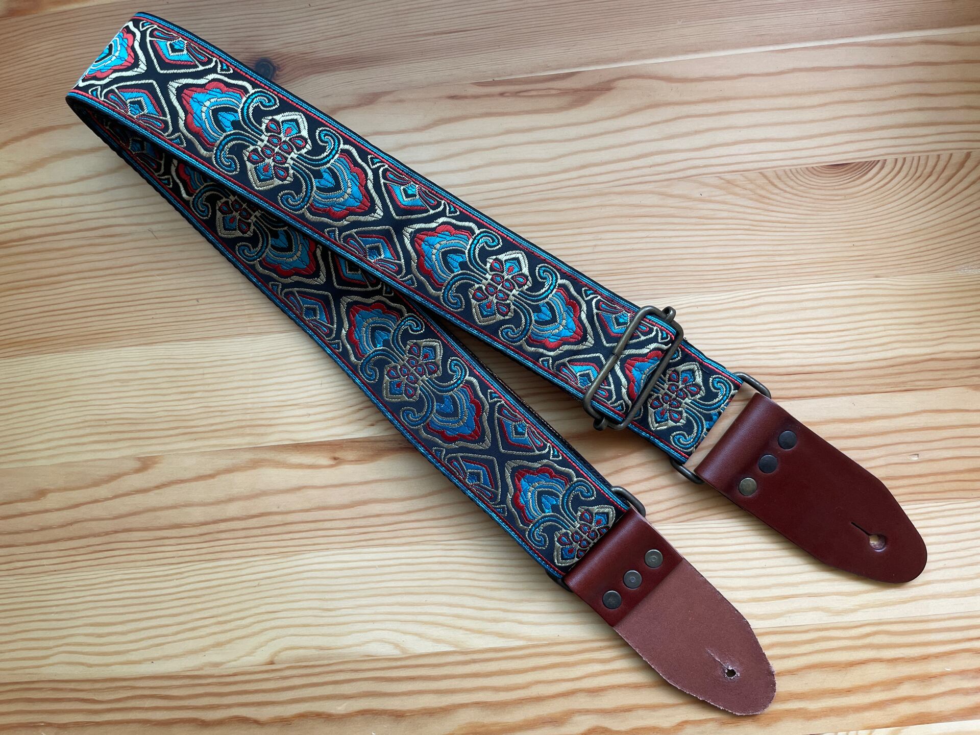 Maria'svalley NAMIBIA ギターストラップ ブラウンレザーエンド ブラス