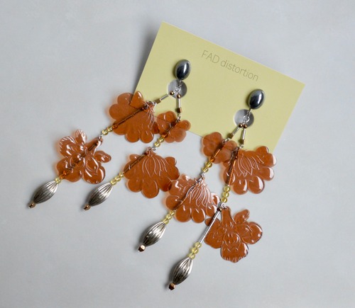 404-02 cabochon2 / col.brown　orchid & vintage beads earrings