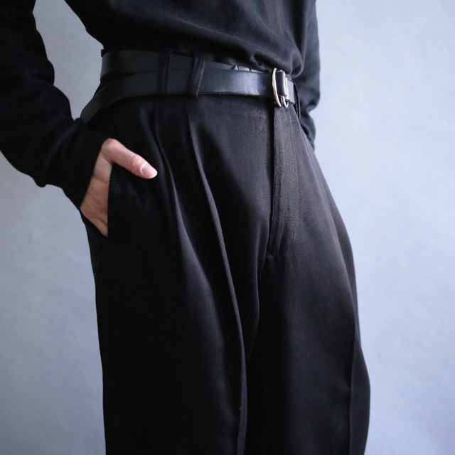 "TOOMY BAHAMA" 2-tuck tapered silhouette black wide slacks