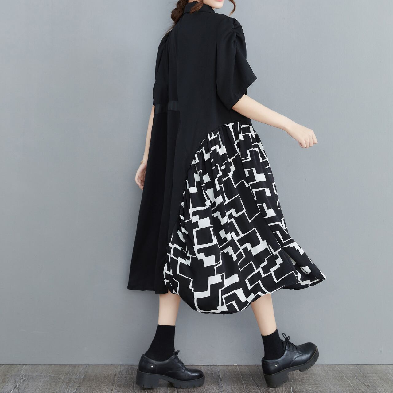 モノクロジオメトリックアシンメトリーワンピース R0313