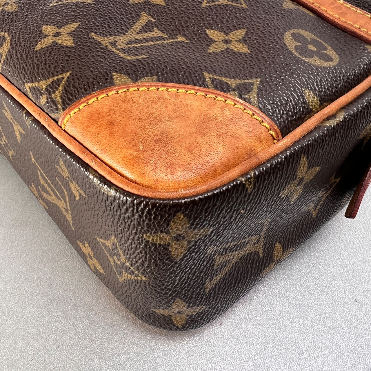 【最終処分SALE】LOUIS VUITTON ルイヴィトン モノグラム トロカデロ  レザー セカンドバッグ ブラウン A-12144