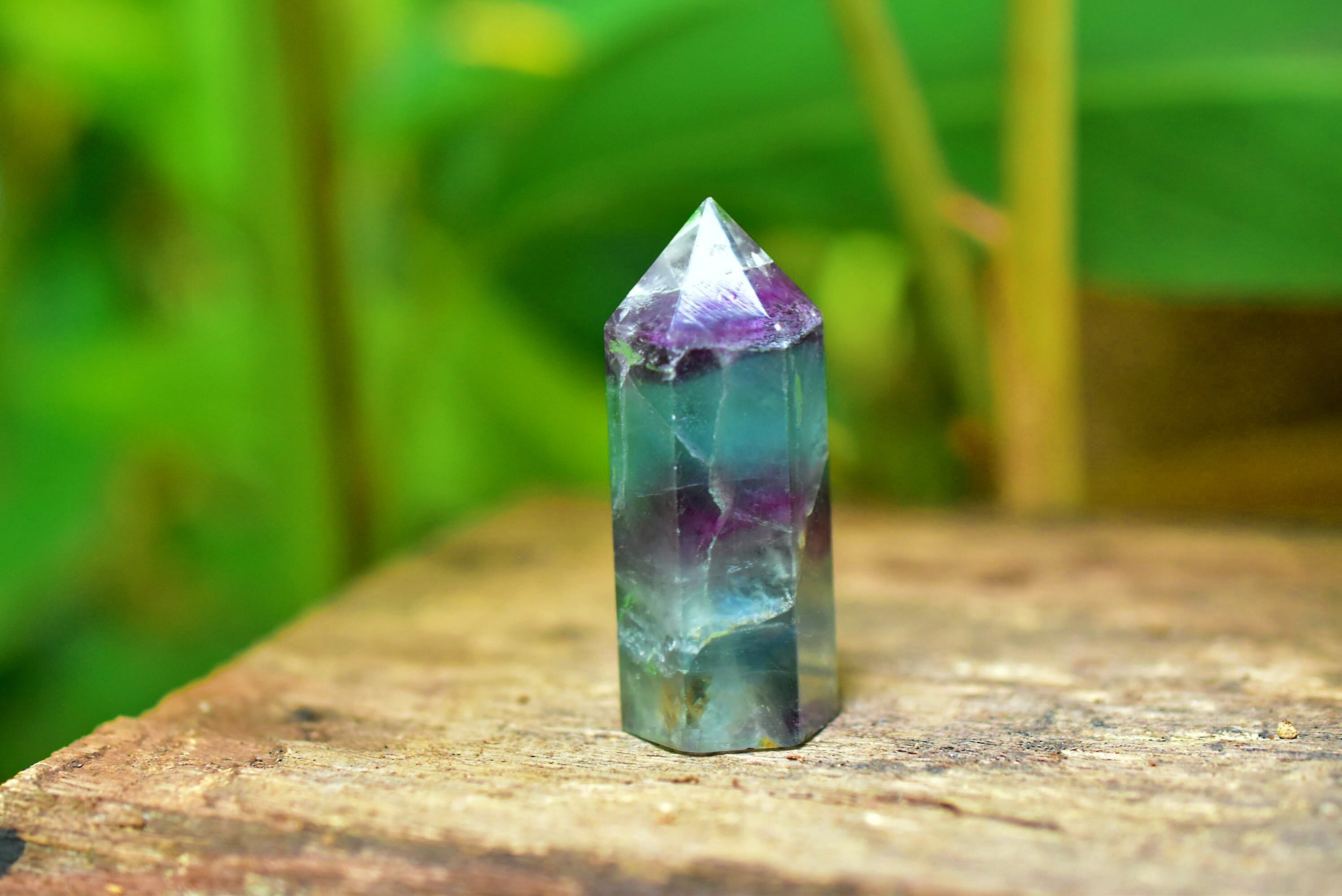 3色のコントラスト☆フローライト ポイント flo024 | Funky garuda