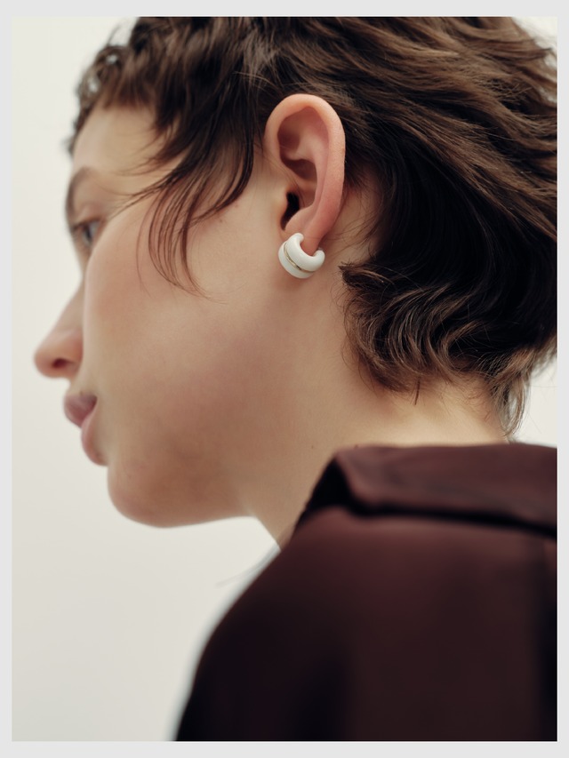 Pierce -Black/White-