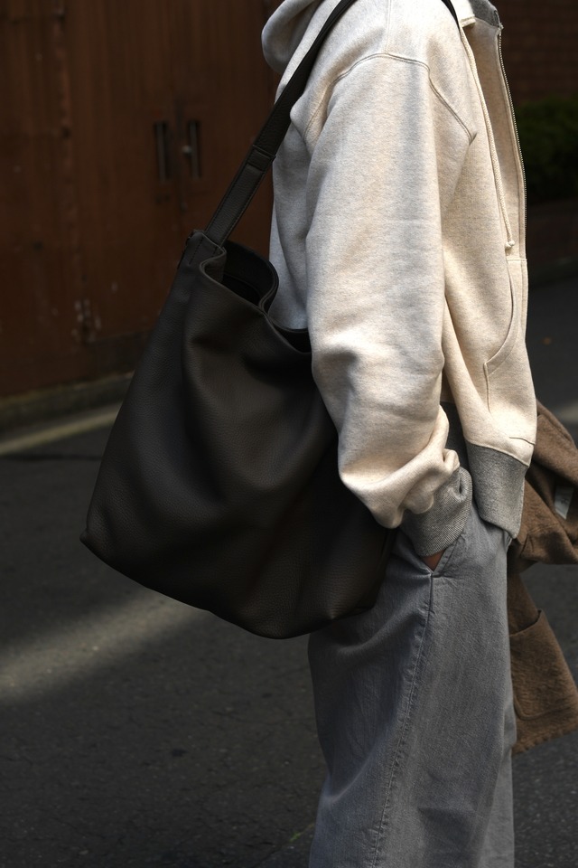 ERA. /  EO SHRINK RE:PIRE BAG (CHOCOLATE)