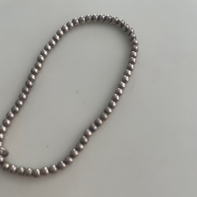 Basic ball necklace