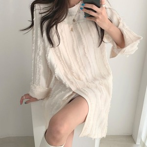 【送料無料】レディース ワンピース ラウンドネック フリンジ エッジ 長袖 スプリット ２カラー 大人可愛い ママコーデ ママファッション 韓国 オルチャンファッション 人気 トレンド 新作 20代 30代 40代 きれいめ レトロ シンプル 定番 スタイリッシュ お出かけ デート おしゃれ 通勤 通学 オフィス OL デイリー 普段着 ラフ カジュアル フェミニン シック 体型カバー 着痩せ 着回し インスタ映え 秋 冬 春 CO1758