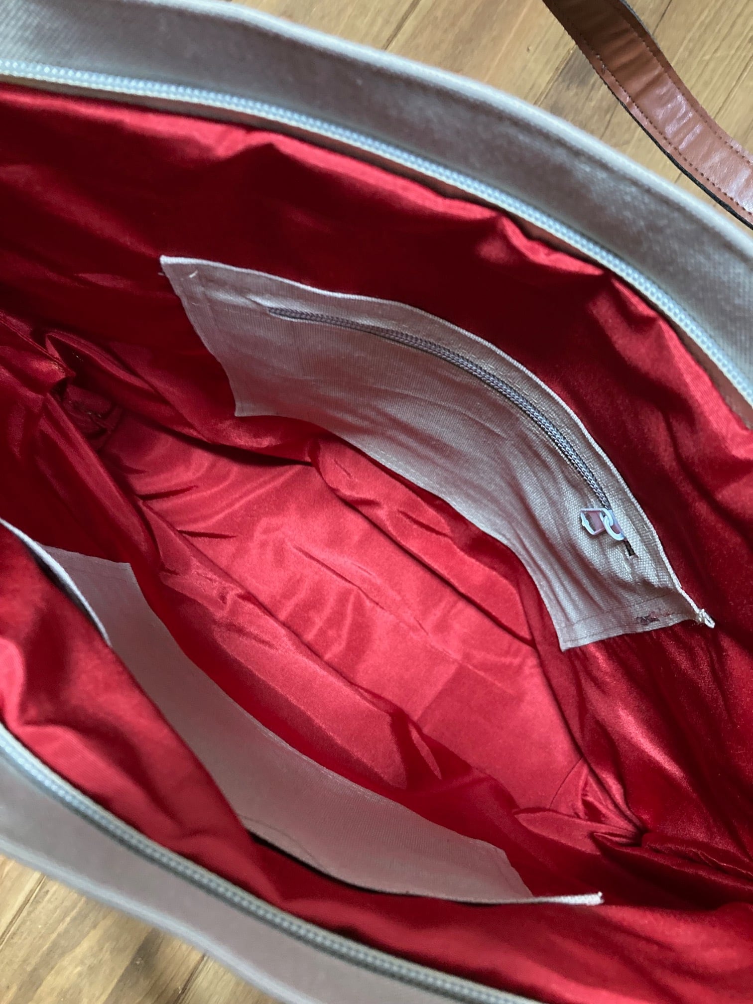 【再入荷1点のみ】シリアの本当の春を祝います!手刺繍トートバッグ〜春の花〜