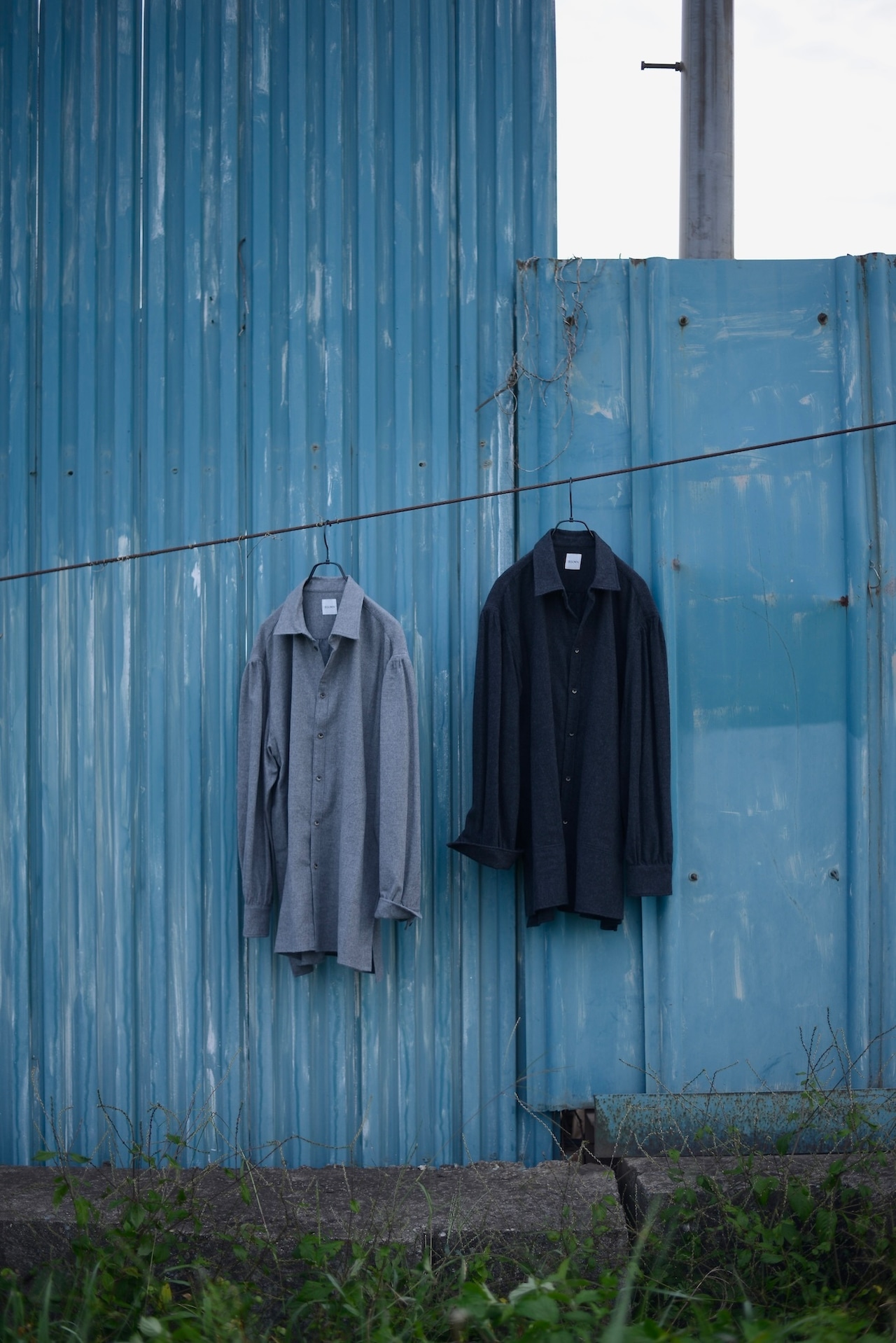 BISOWN Ex / Alashan cashmere gather shirt