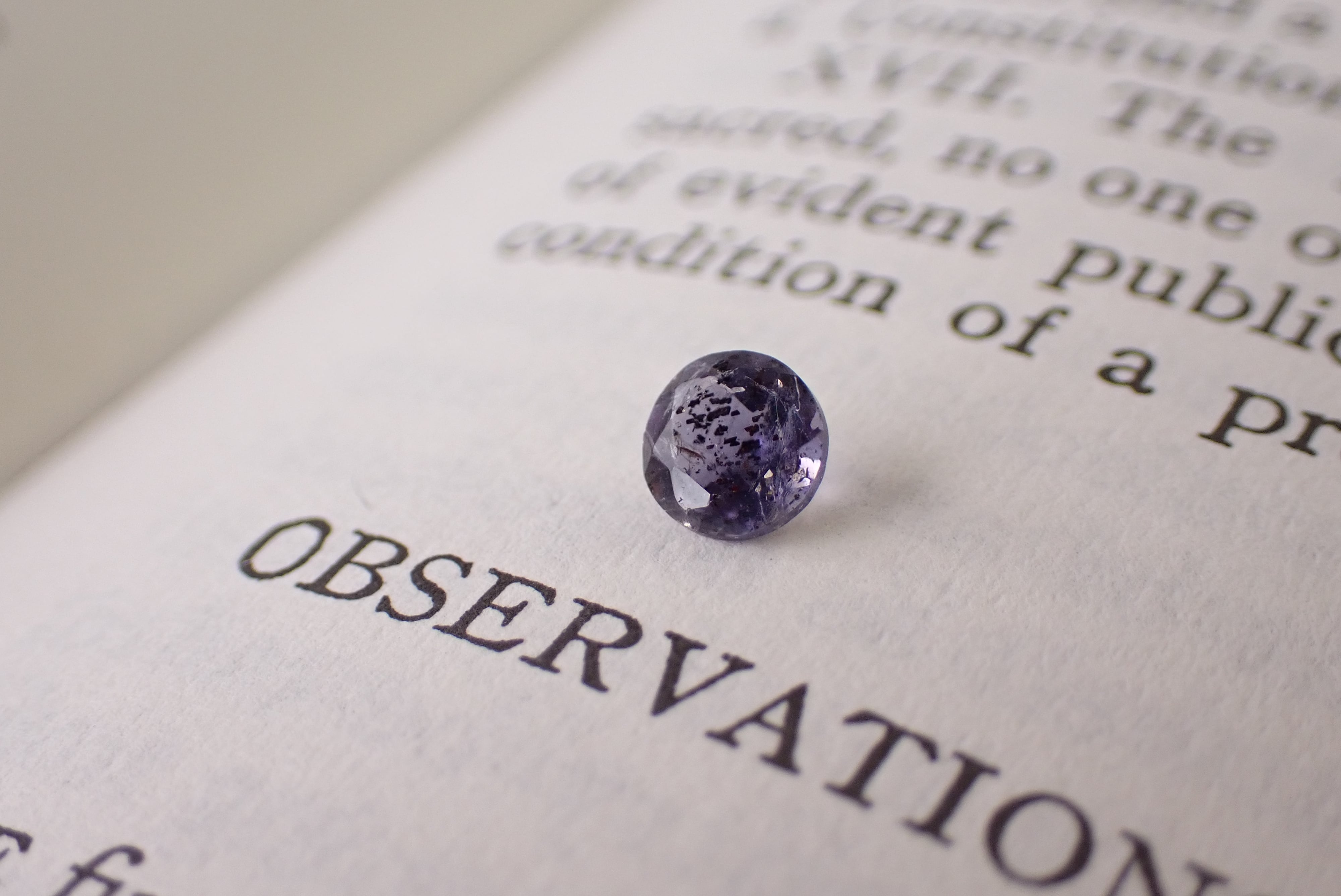 アイオライトサンストーン | differencee(ディファレンシー)