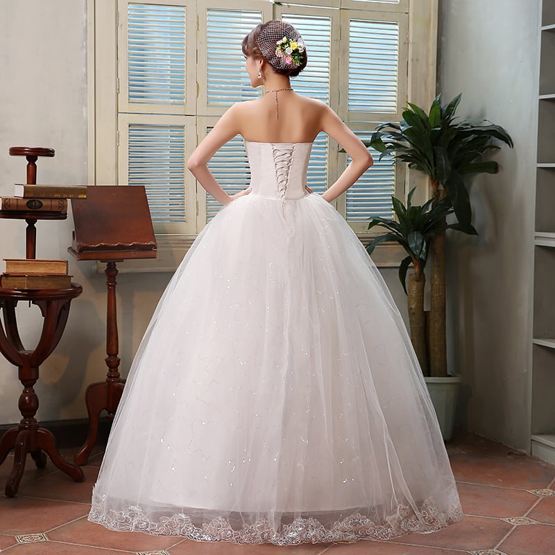 素敵なウエディングドレス 編み上げタイプ 結婚式 披露宴 二次会 演奏  