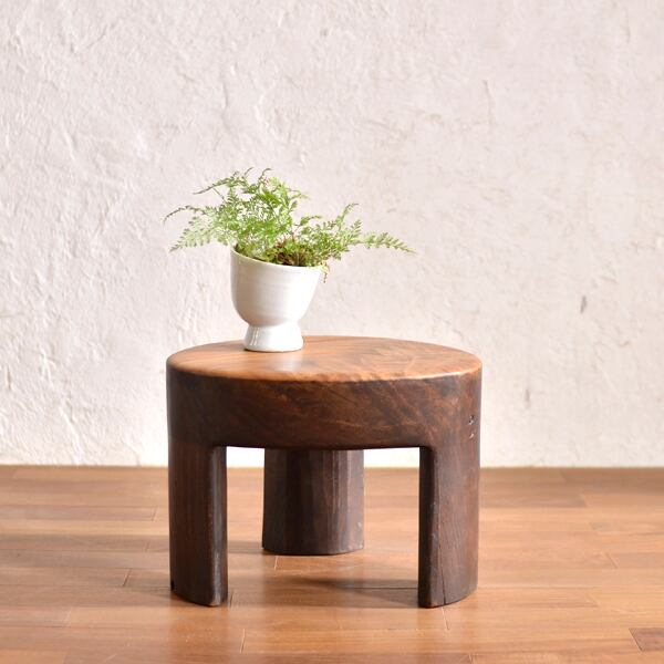 欅のスツール（花台） たまご型 【カタマリシリーズ】 | 家具工房のお