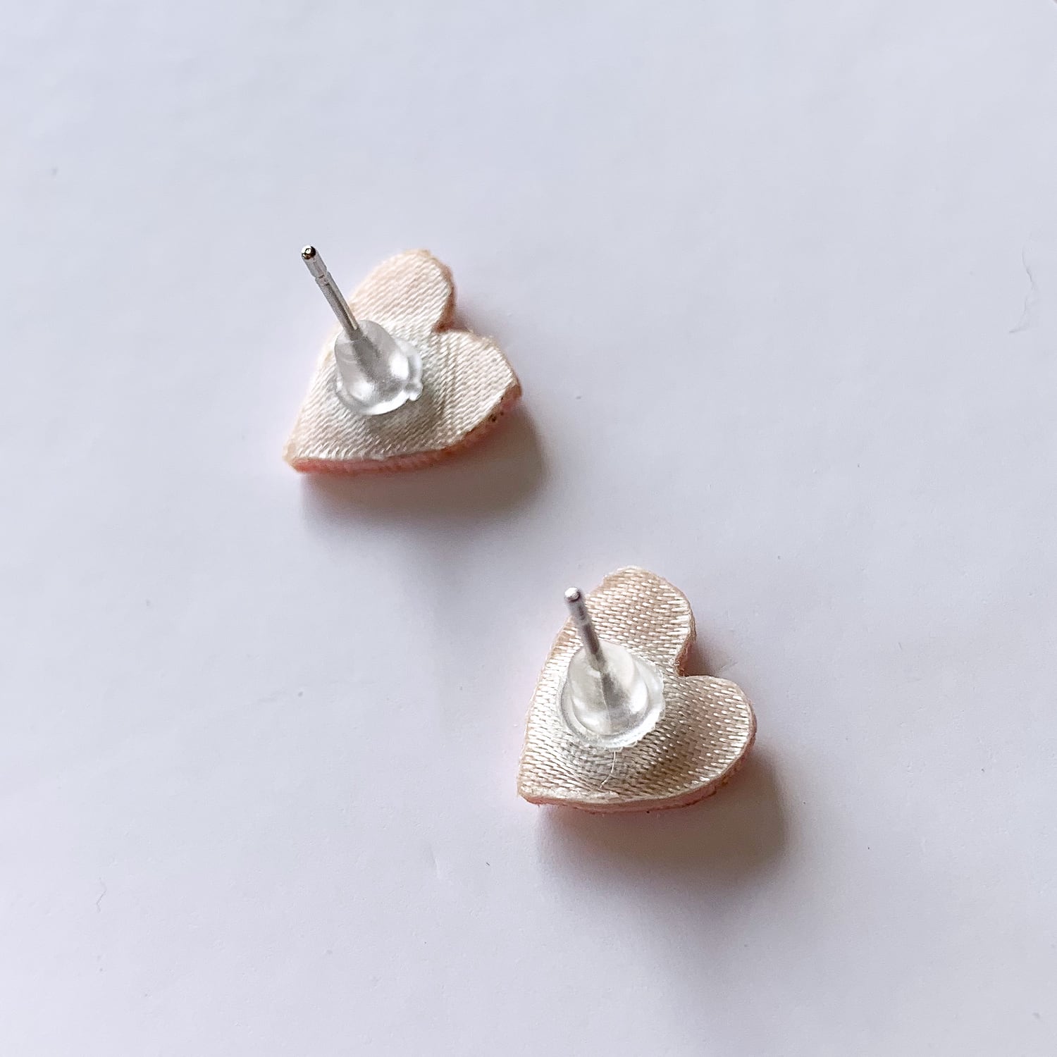 刺繍イヤリング・ピアスga.la (e-202・p-202)3色