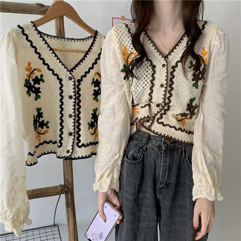 トップス レディース 2色 シャツ 長袖 Vネック スリム 切り替え ドッキング 刺繍 ボタン かぎ編み ニット かわいい 大人可愛い シンプル カジュアル フェミニン おしゃれ おとな ナチュラル こなれ感 ラフ ラブリー キュート ガーリー 個性的 レトロ 華やか 花柄 学生 通学 デート お出かけ 女子会 散歩 美術館巡り アート鑑賞 カフェ巡り 街歩き フリーサイズ ブラック コーヒー 春 秋 10代 20代 韓国系 着回し 普段使い ファッション コーデ モテ トレンド 流行 送料無料