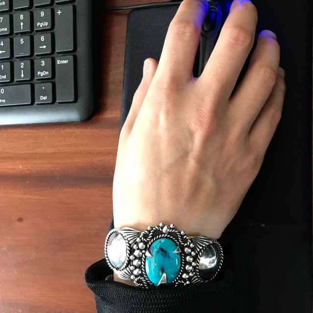 『一点物』"Chinese Turquoise" Bangle