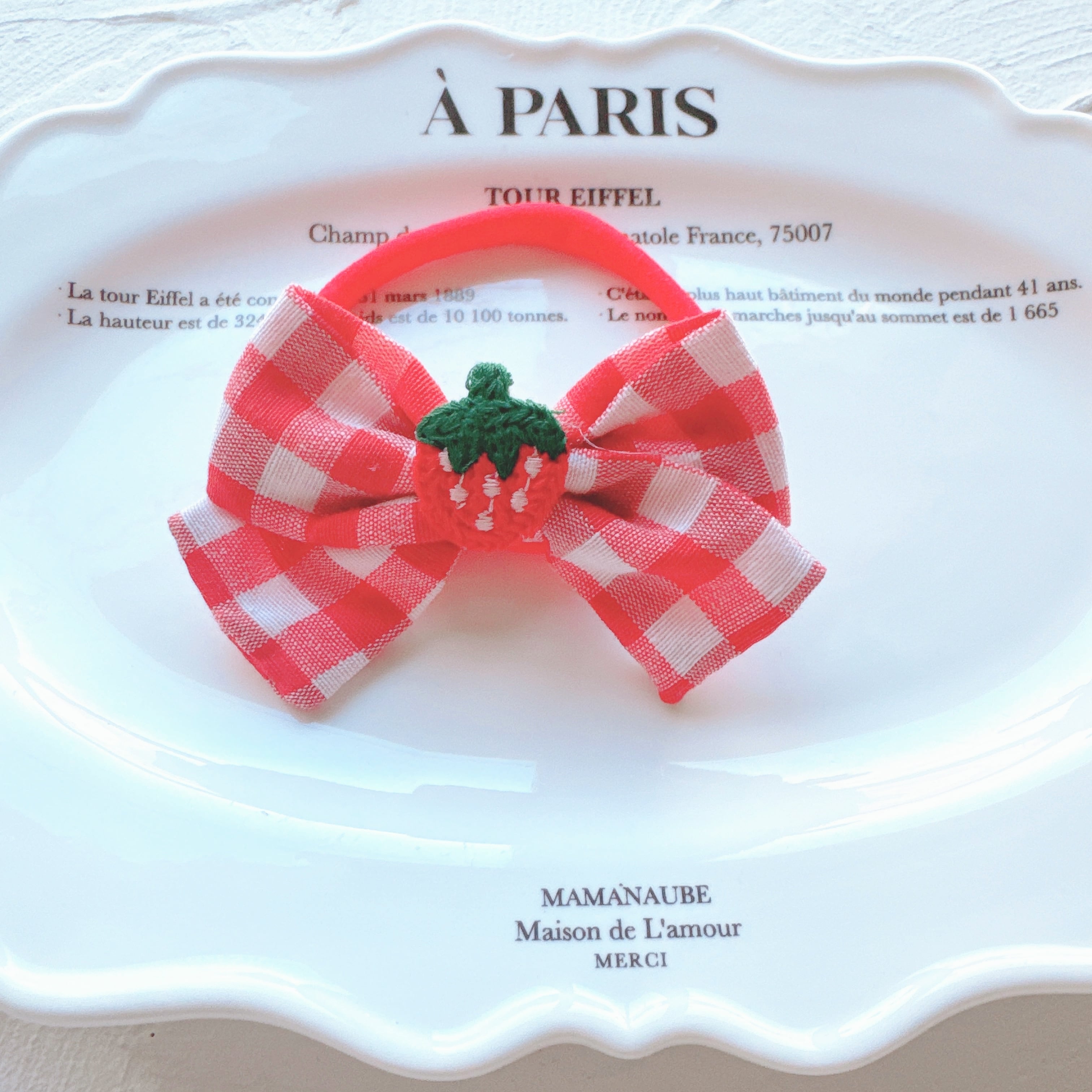 いちごリボンヘアバンド(後ろ支え付き)