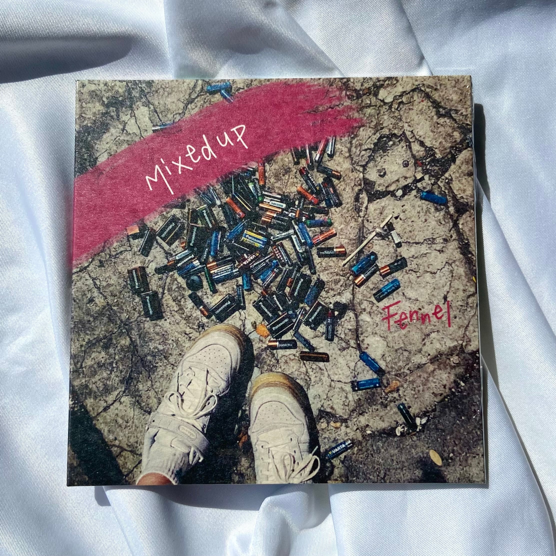 Hammer Head Shark / Baby youth | The Domestic