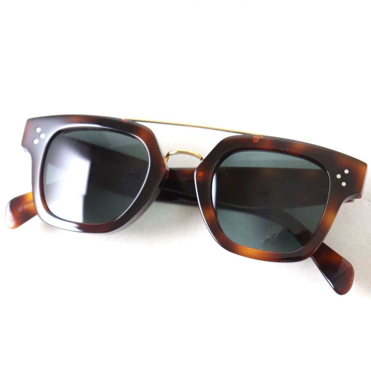 極美品◇UV対策◎ CELINE セリーヌ CL40024U ダブルブリッジ 極美品◇UV対策◎ CELINE セリーヌ CL40024U ダブルブリッジ