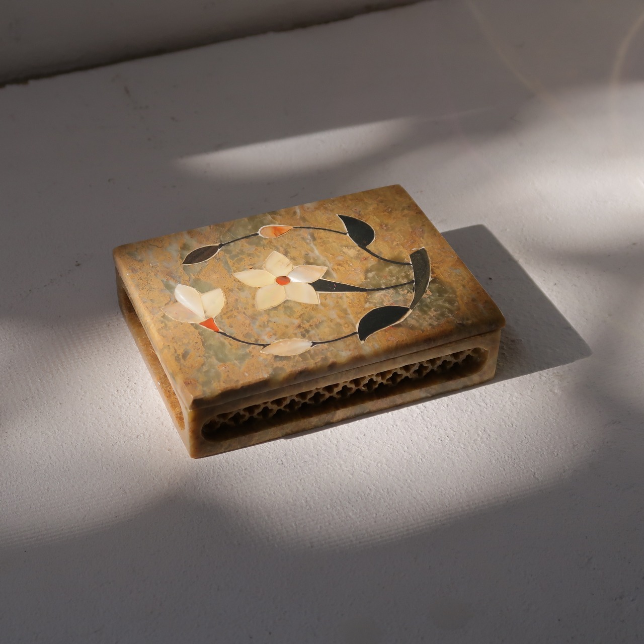 四角いお花のケース