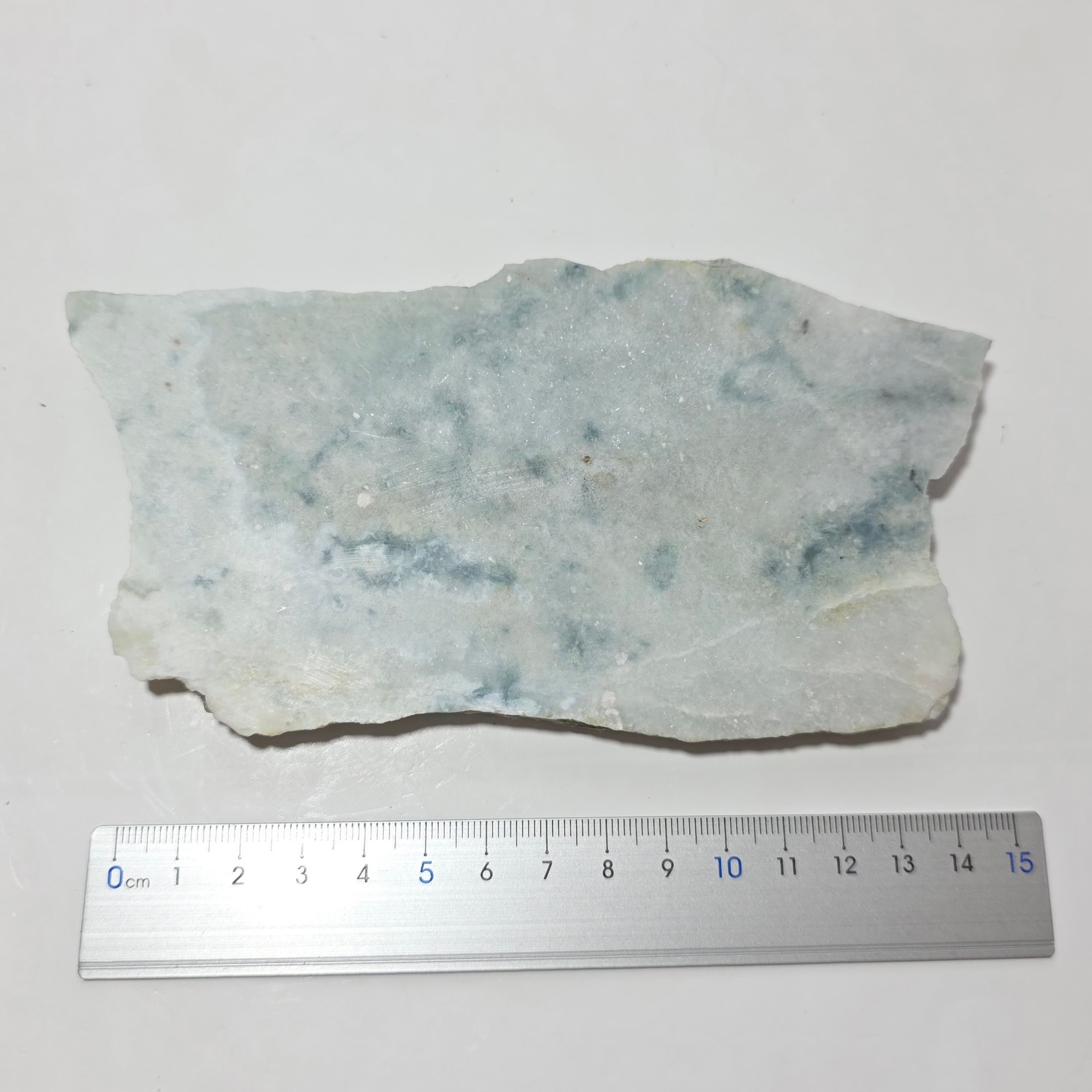 糸魚川コン沢翡翠♦勾玉No.② 入コン沢 勾玉:糸魚川翡翠 BMT0355 | 糸魚川翡翠工芸家 赤羽可行BASE