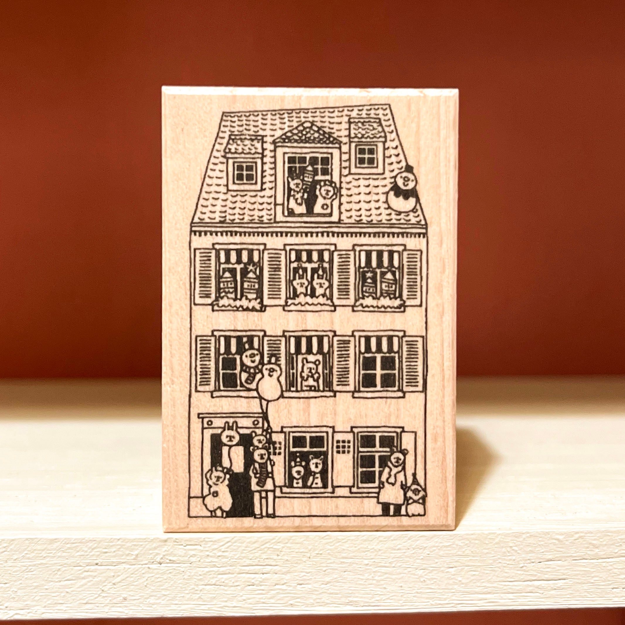 S-74 フランス窓のうさぎが可愛い冬の家