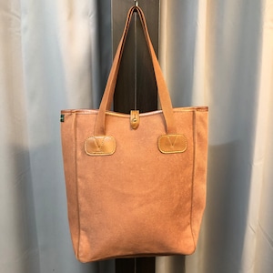 Brady TOTE BAG