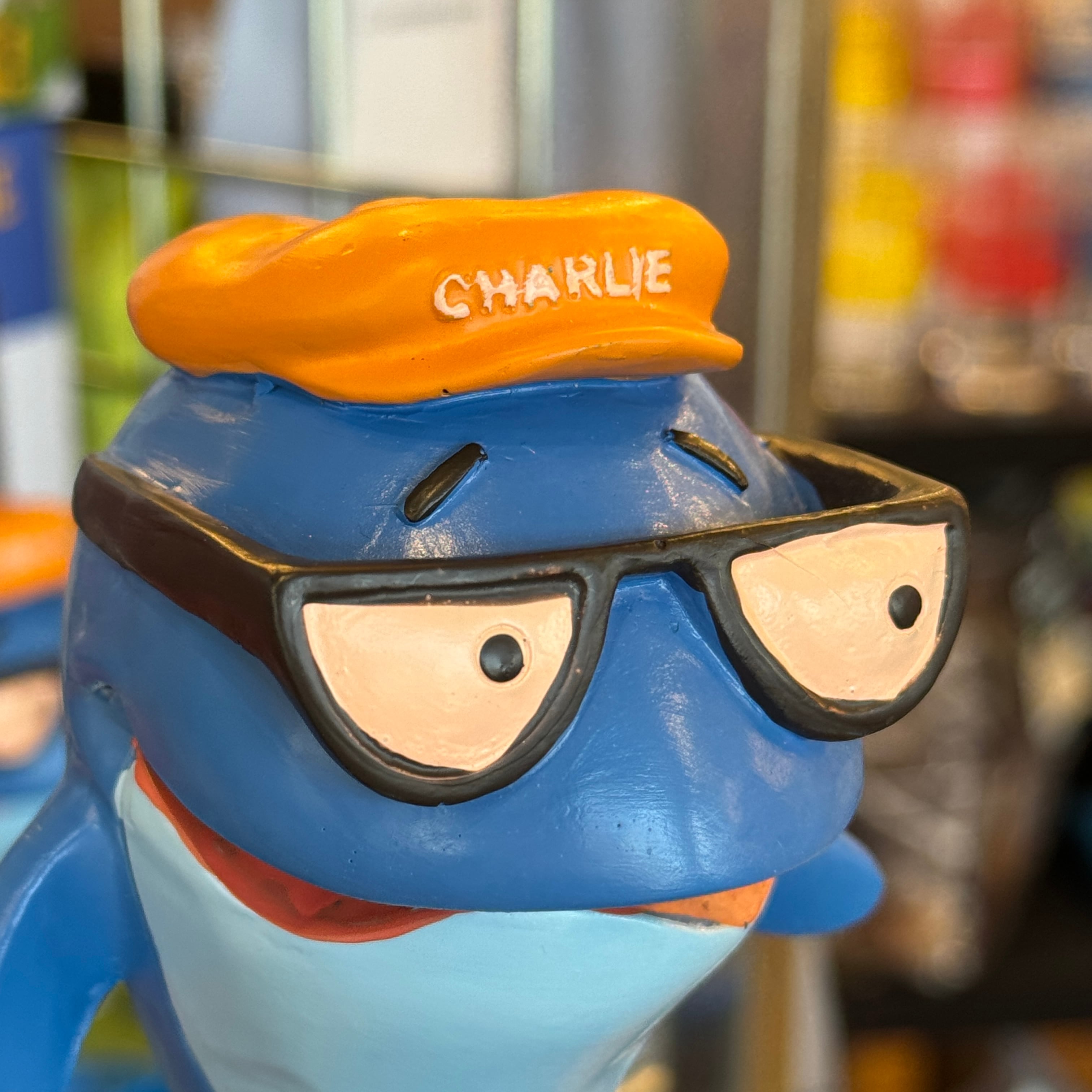 MESSAGE RESIN TRAY STATUE | Transit. JAMESYAMA-TERRACE