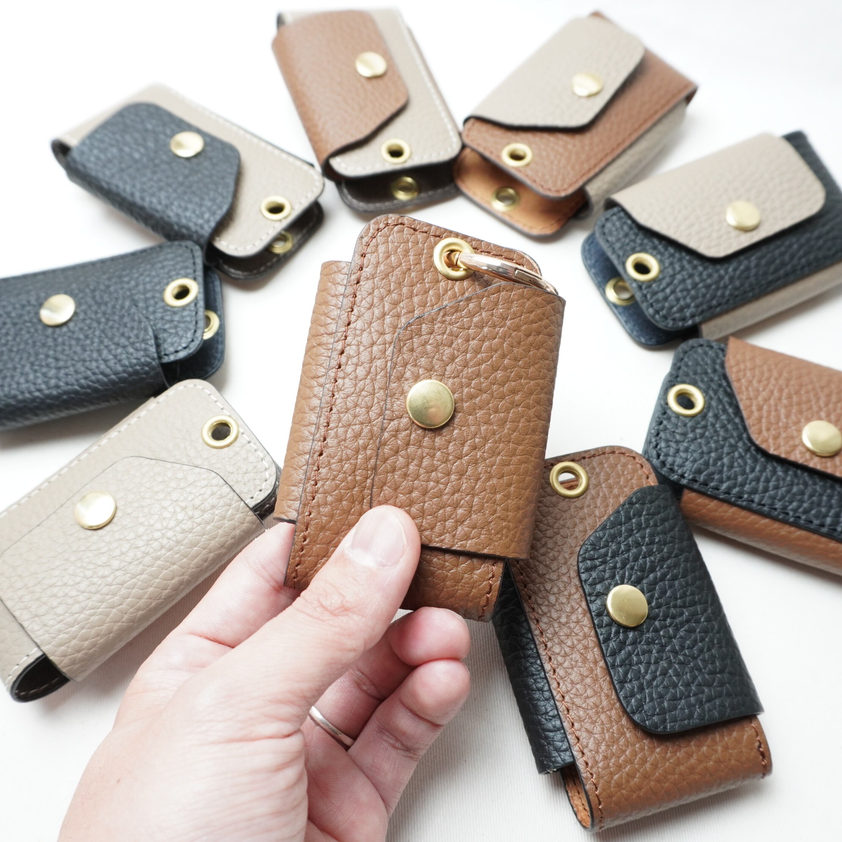 Small Leather Goods | SILURU