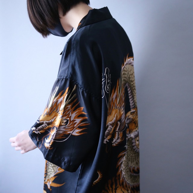 "龍×虎" black gloss fabric over silhouette h/s shirt
