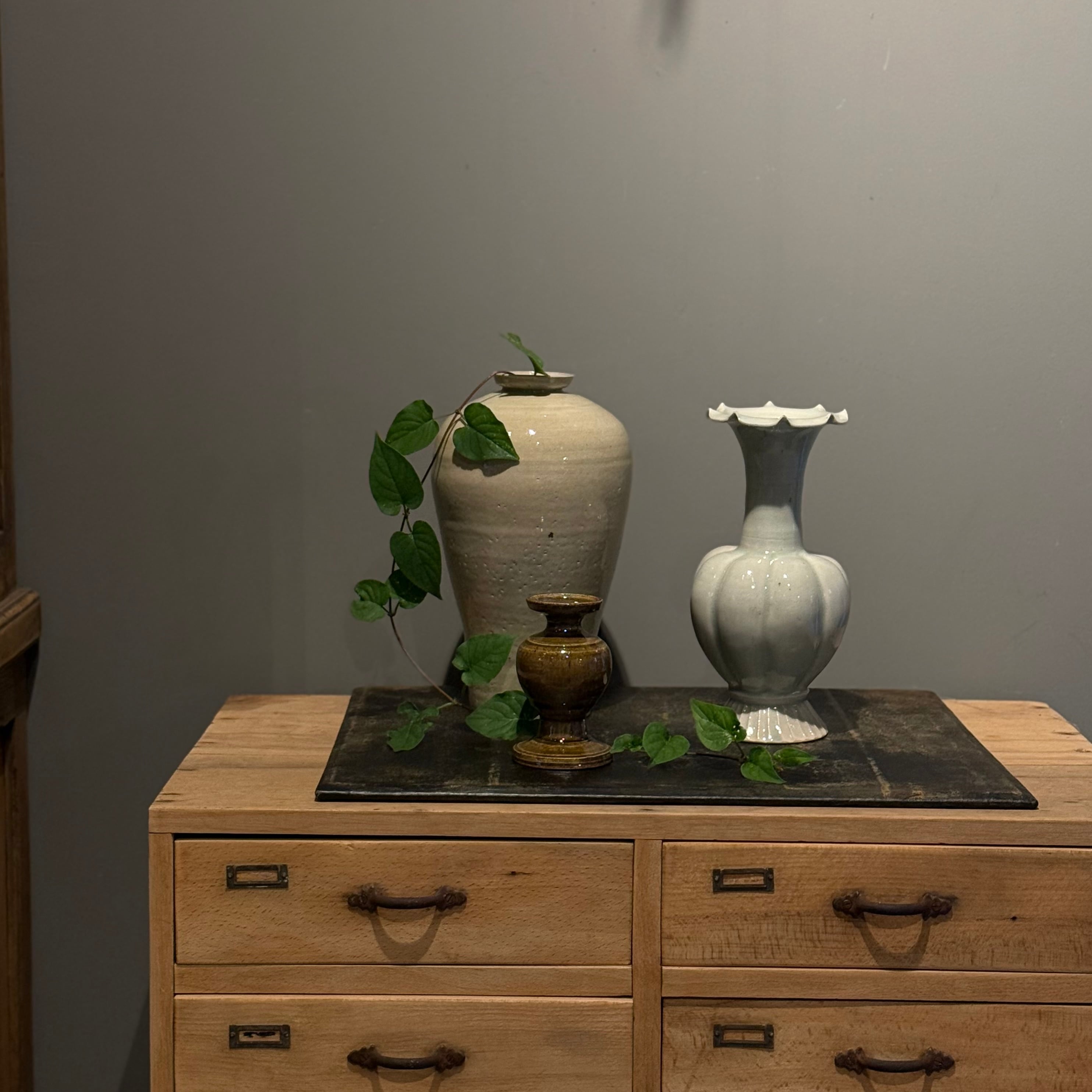 日高伸治 青白磁 梅瓶 | gallery 一白