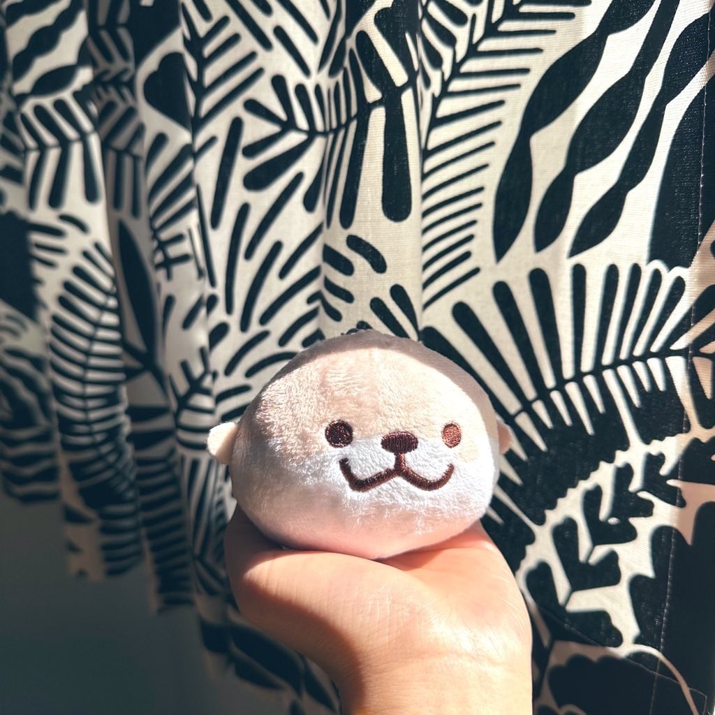 可愛いカワウソキャラクターズぬいぐるみOTTERTATAチャーム・収納袋付き