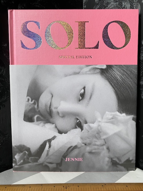 JENNIE SOLO写真集　SPECIAL EDITION