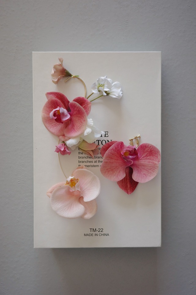 【9/2〜発送予約分】flower ear cuff