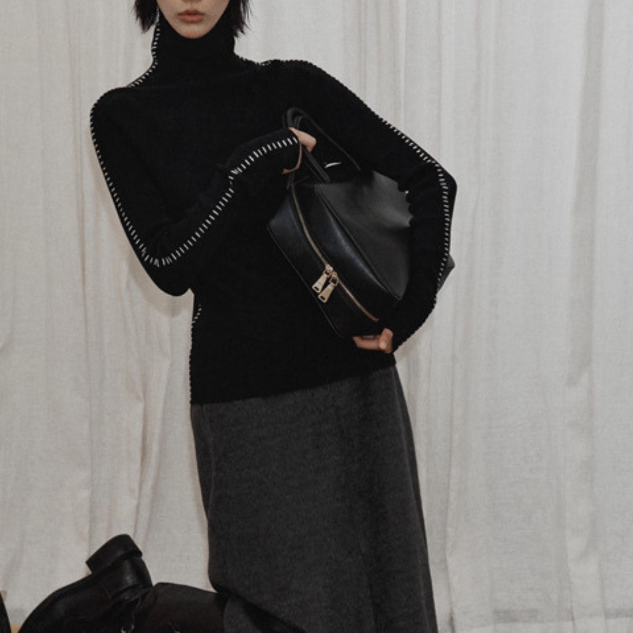 Stitched high neck top T3994