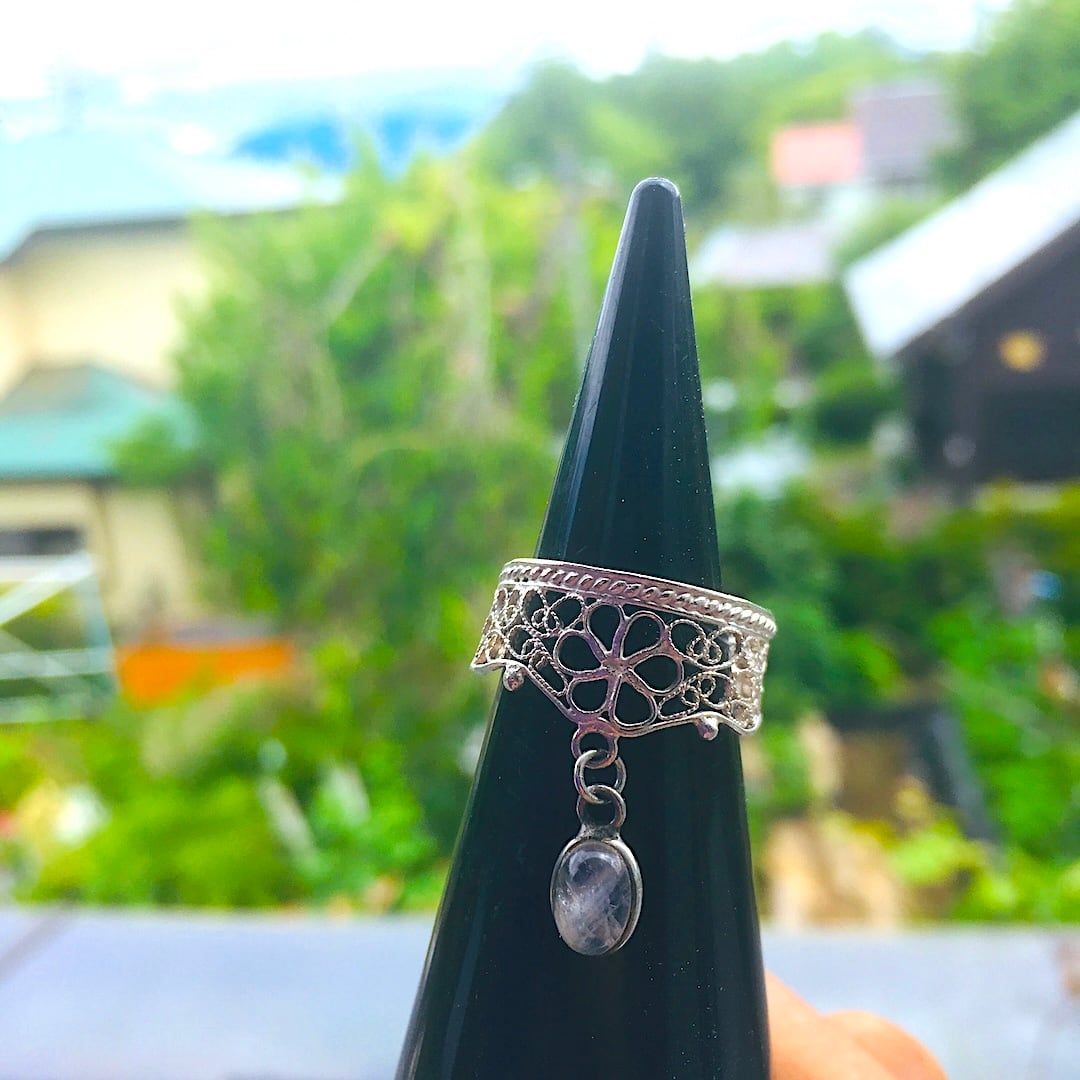 【SV925】✦6月の誕生石✦⋆.レインボームーンストーンリング⋆.·アルテミス・月の女神の指輪 .·✦