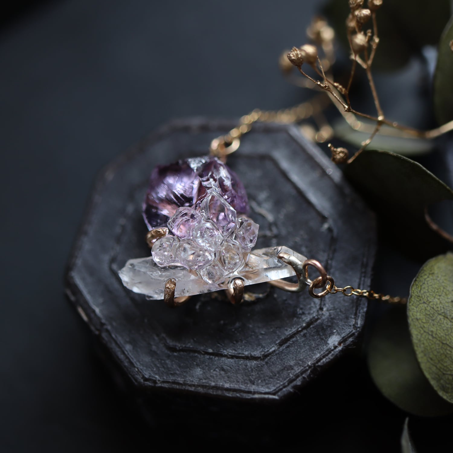 アメジストとクォーツのネックレス | witch/花石:鉱物植物アクセサリー