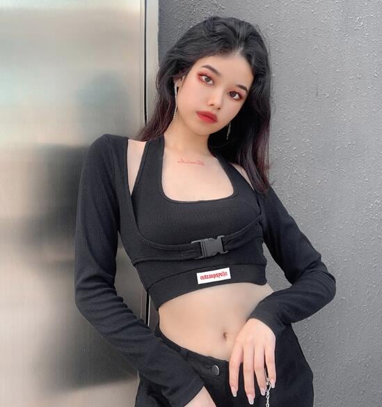 新生活 春新作 レディース トップス Tシャツ 長袖 重ね着風 ダンス衣装 細身 スリム