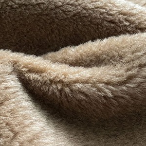 middle-length boa coat J00110